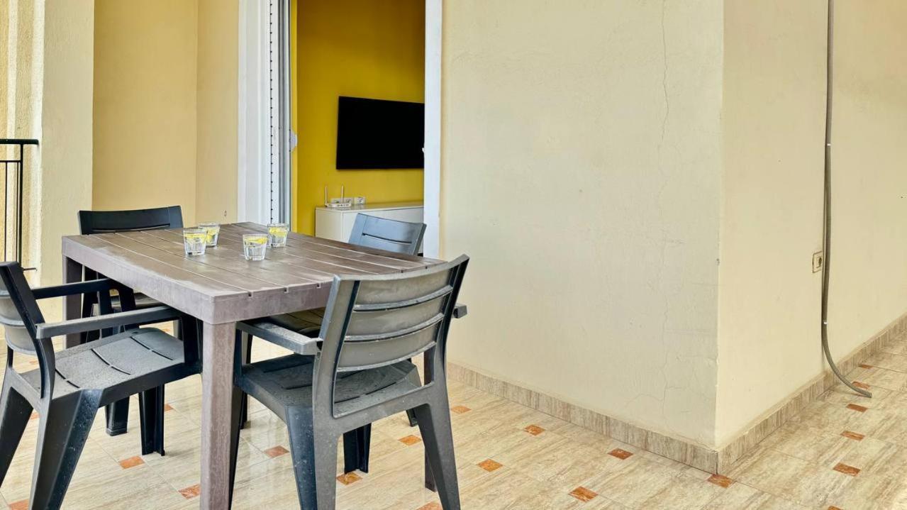 Colorful Sea View Apartment Saranda Zewnętrze zdjęcie